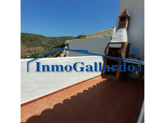 Foto 2 de Casa en venta en Moclinejo de 2 habitaciones con terraza
