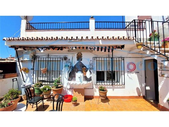 Foto 1 de Casa en venda a Pedregalejo de 4 habitacions amb terrassa i aire acondicionat