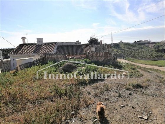 Foto 2 de Casa rural en venta en Zona Hispanidad-Vivar Téllez de 4 habitaciones con jardín
