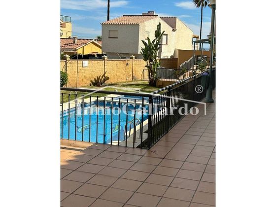 Foto 2 de Casa en venda a La Cala del Moral de 3 habitacions amb terrassa i piscina