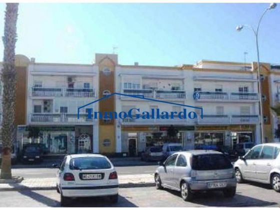 Foto 2 de Venta de local en Caleta de Vélez de 241 m²
