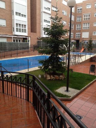 Foto 2 de Pis en venda a Parque Cataluña - Cañada - Soto de 1 habitació amb terrassa i piscina