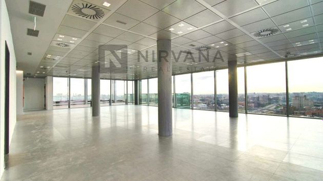 Foto 1 de Alquiler de oficina en Castilla con aire acondicionado