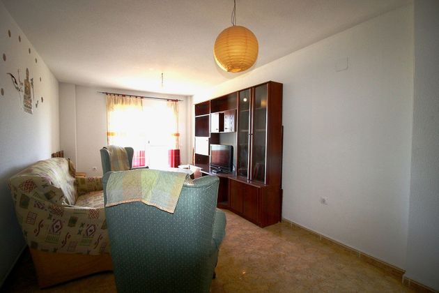 Foto 2 de Pis en venda a Nuevo Cáceres de 4 habitacions amb terrassa i garatge