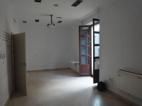 Foto 1 de Alquiler de oficina en Arenal de 160 m²