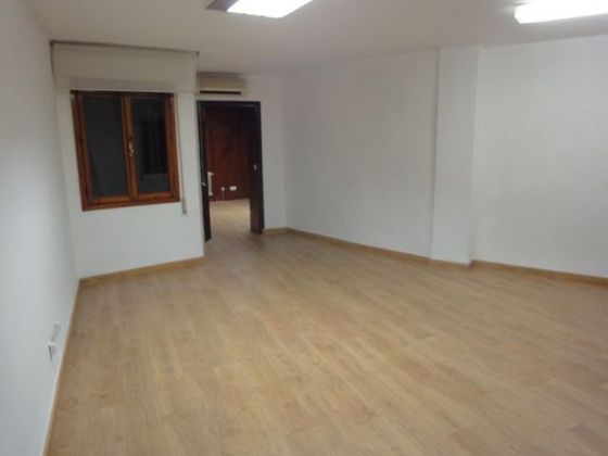 Foto 2 de Alquiler de oficina en Arenal de 70 m²