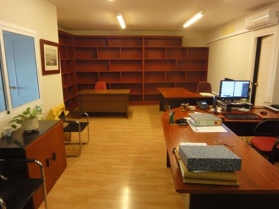 Foto 1 de Alquiler de oficina en Arenal de 200 m²