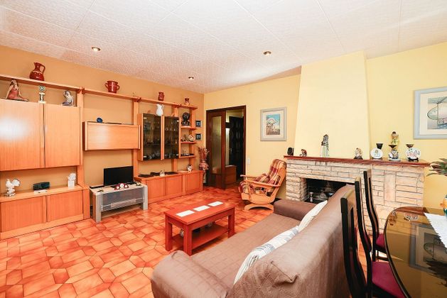 Foto 1 de Casa en venda a Centre - Colomeres - Rambles de 4 habitacions amb terrassa i calefacció
