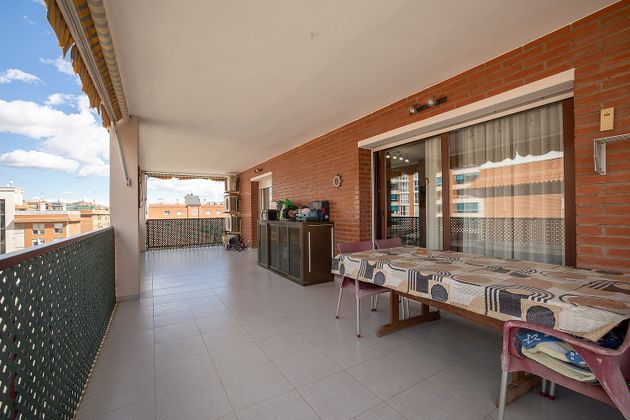 Foto 2 de Àtic en venda a Centre - Sant Boi de Llobregat de 3 habitacions amb terrassa i garatge