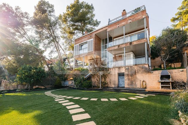 Foto 1 de Xalet en venda a Santa Coloma de Cervelló de 6 habitacions amb terrassa i piscina