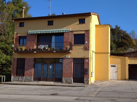 Foto 1 de Edificio en venta en carretera Santa Pau de 511 m²
