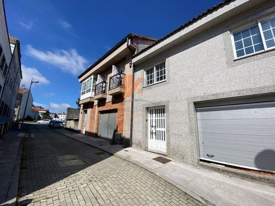 Foto 2 de Casa en venda a calle De San Lázaro de 4 habitacions amb jardí