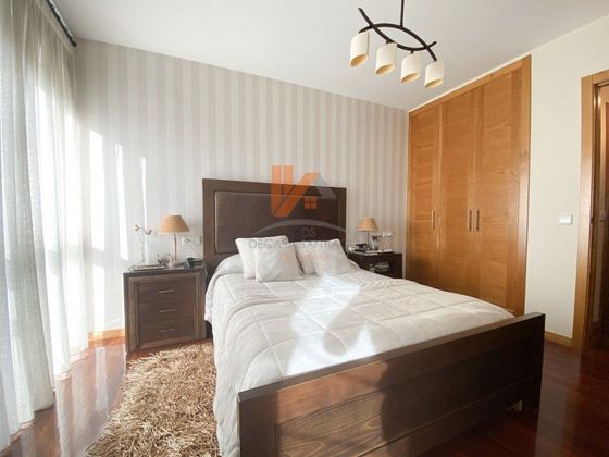 Foto 2 de Dúplex en venda a Concheiros - Fontiñas de 4 habitacions amb garatge i calefacció