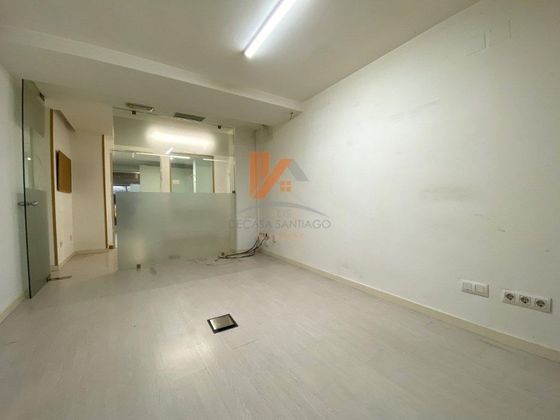Foto 1 de Alquiler de oficina en calle De Montero Ríos de 39 m²