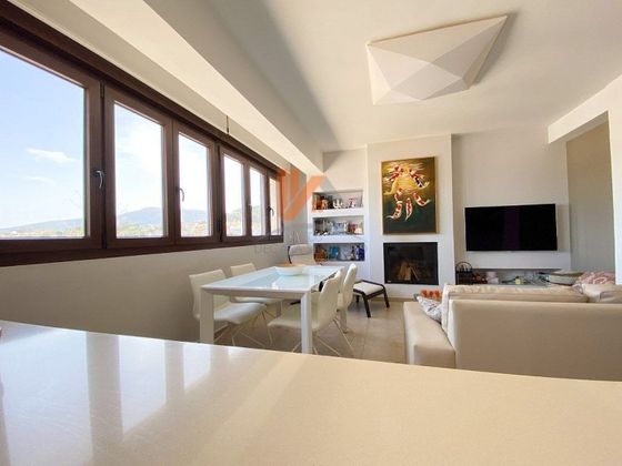 Foto 2 de Casa en venda a avenida Galicia de 4 habitacions amb terrassa i garatge