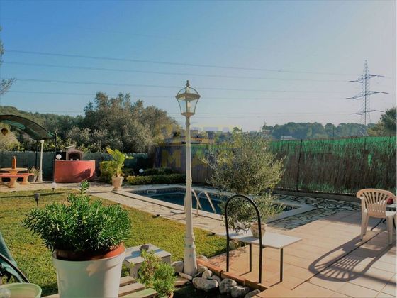 Foto 1 de Venta de casa en Mas Trader-Corral D’En Tort-Corral D’En Cona de 4 habitaciones con terraza y piscina