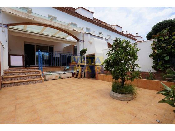Foto 1 de Casa en venta en Pla de Sant Pere-Les Salines de 3 habitaciones con terraza y piscina