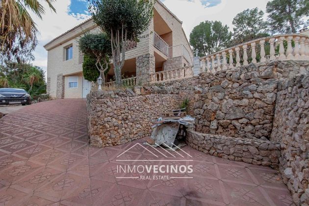 Foto 2 de Xalet en venda a Sierra Perenchiza - Cumbres de Calicanto - Santo Domingo de 6 habitacions amb terrassa i piscina