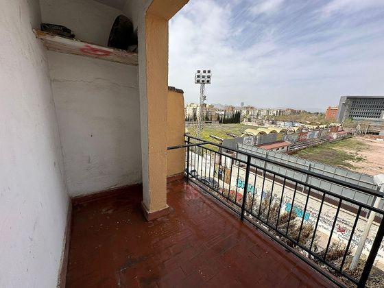 Foto 1 de Venta de piso en San Francisco Javier de 2 habitaciones con terraza y balcón