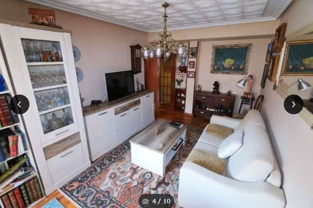 Foto 2 de Pis en venda a Milán - Pumarín - Teatinos de 3 habitacions amb calefacció i ascensor