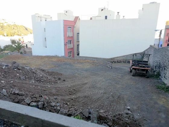 Foto 2 de Venta de terreno en calle Los Reyes de 1632 m²