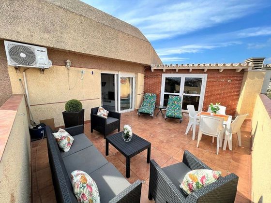 Foto 1 de Àtic en venda a Urbanización Santa Rosa de 2 habitacions amb terrassa i piscina