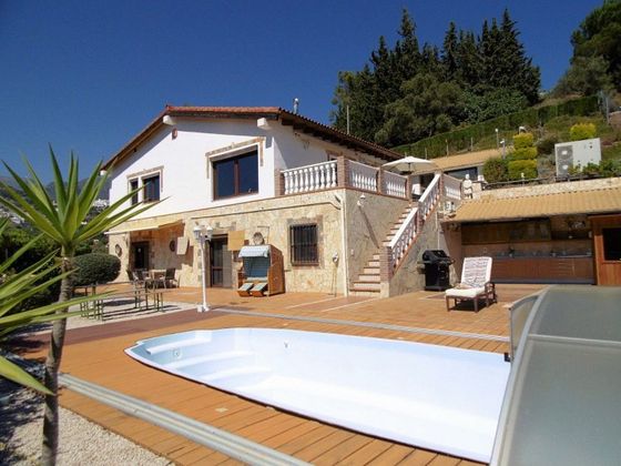 Foto 1 de Chalet en venta en Frigiliana de 4 habitaciones con terraza y piscina