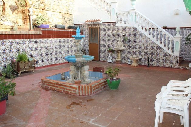 Foto 2 de Casa adossada en venda a Norte - Barrio del Pilar - El Reñidero de 4 habitacions amb terrassa i jardí