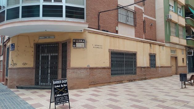 Foto 2 de Local en venda a Zona Hispanidad-Vivar Téllez de 205 m²
