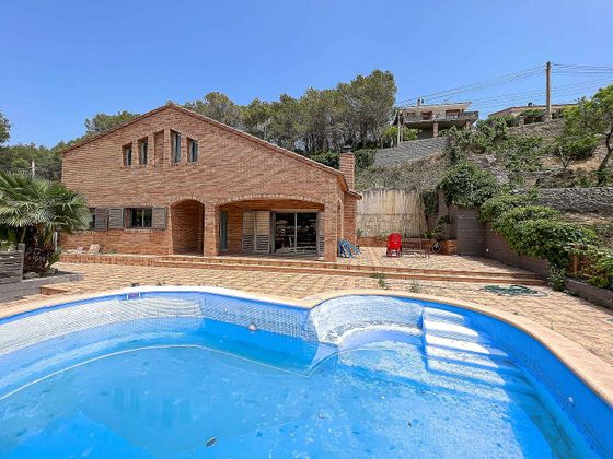Foto 2 de Xalet en venda a avenida De la Sardana de 4 habitacions amb terrassa i piscina