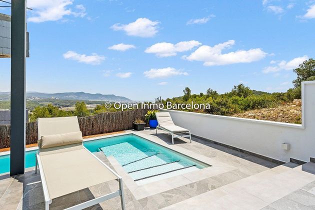 Foto 2 de Xalet en venda a calle De la Mistela de 4 habitacions amb terrassa i piscina
