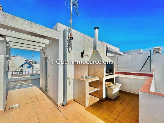 Foto 2 de Casa en venda a calle Piular de 4 habitacions amb terrassa i piscina