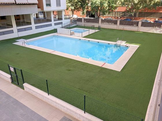 Foto 1 de Pis en venda a Martín Carpena - Torre del Río de 3 habitacions amb terrassa i piscina
