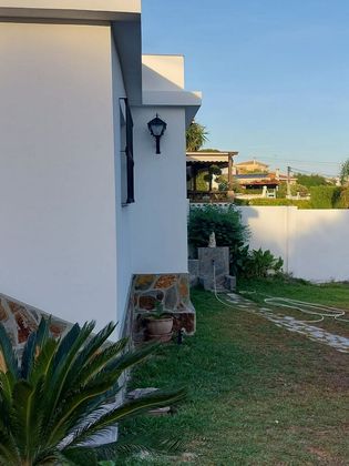 Foto 2 de Chalet en alquiler en Manantiales - Lagar - Cortijo de 2 habitaciones con terraza y jardín