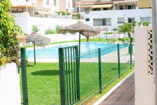 Foto 1 de Pis en venda a El Candado - El Palo de 4 habitacions amb terrassa i piscina