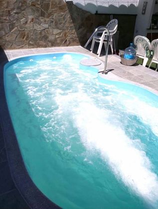 Foto 1 de Casa en venta en Polígonos - Recinto Ferial Cortijo de Torres de 3 habitaciones con terraza y piscina