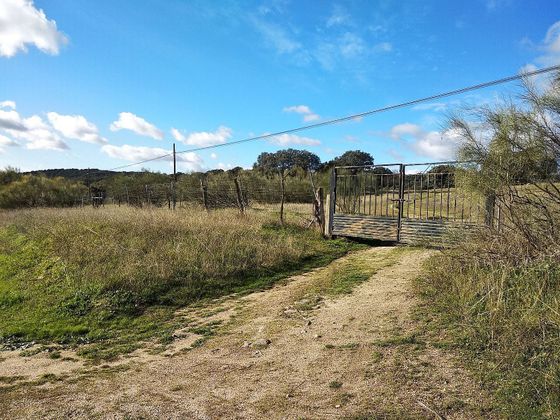 Foto 2 de Venta de terreno en Fresnedillas de la Oliva de 202000 m²