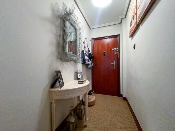 Foto 2 de Pis en venda a La Peña de 2 habitacions amb calefacció i ascensor