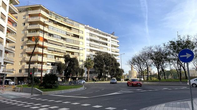 Foto 1 de Alquiler de local en avenida De la República Argentina de 138 m²