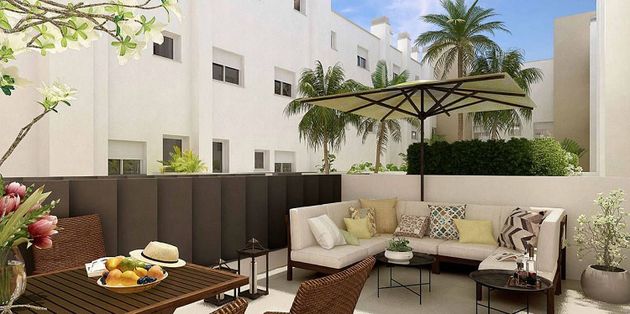 Foto 1 de Piso en venta en calle Huelva de 2 habitaciones con terraza y garaje