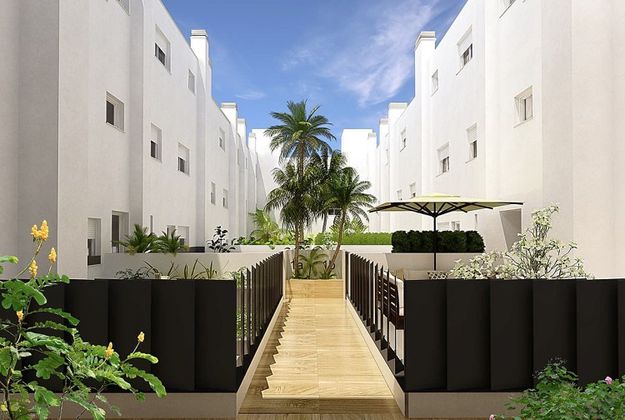 Foto 2 de Pis en venda a calle Huelva de 2 habitacions amb terrassa i garatge
