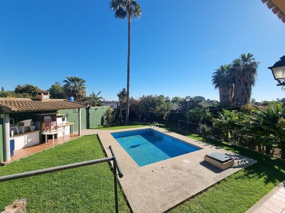 Foto 1 de Xalet en venda a calle Del Campamento de 4 habitacions amb terrassa i piscina