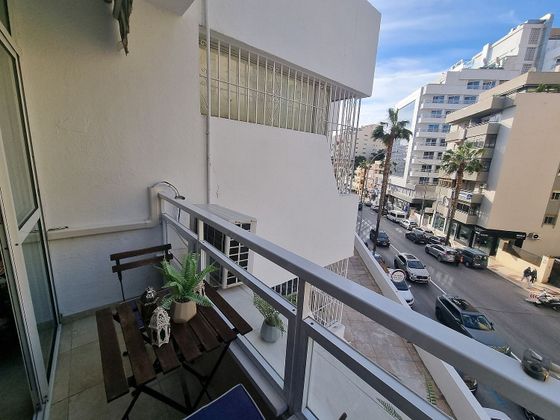 Foto 2 de Estudi en venda a avenida Isabel Manoja amb terrassa i aire acondicionat