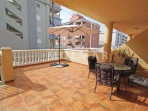 Foto 1 de Piso en venta en Moncófar playa de 2 habitaciones con terraza y garaje