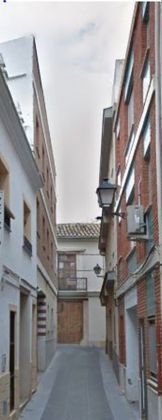 Foto 1 de Pis en venda a Centro - Chiva de 4 habitacions amb balcó