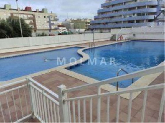 Foto 1 de Piso en venta en Moncófar playa de 3 habitaciones con terraza y piscina