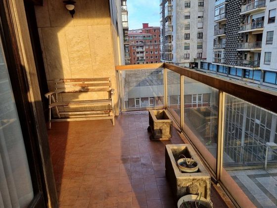 Foto 1 de Venta de piso en Iralabarri de 5 habitaciones con terraza y garaje