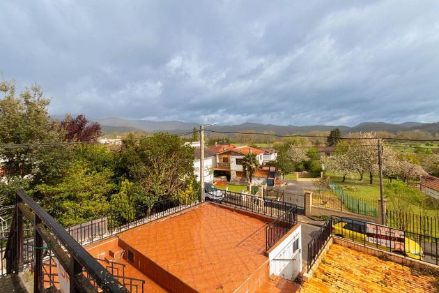 Foto 1 de Pis en venda a Valle de Mena de 3 habitacions amb terrassa i piscina