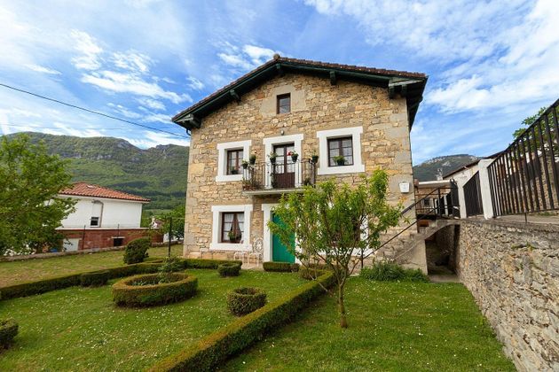Foto 1 de Xalet en venda a Valle de Mena de 7 habitacions amb terrassa i garatge