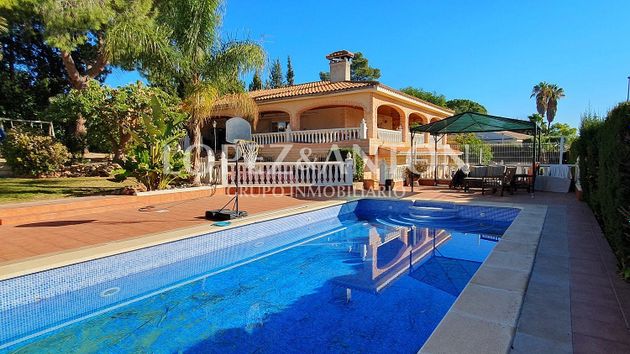 Foto 1 de Venta de chalet en Montealegre de 7 habitaciones con terraza y piscina